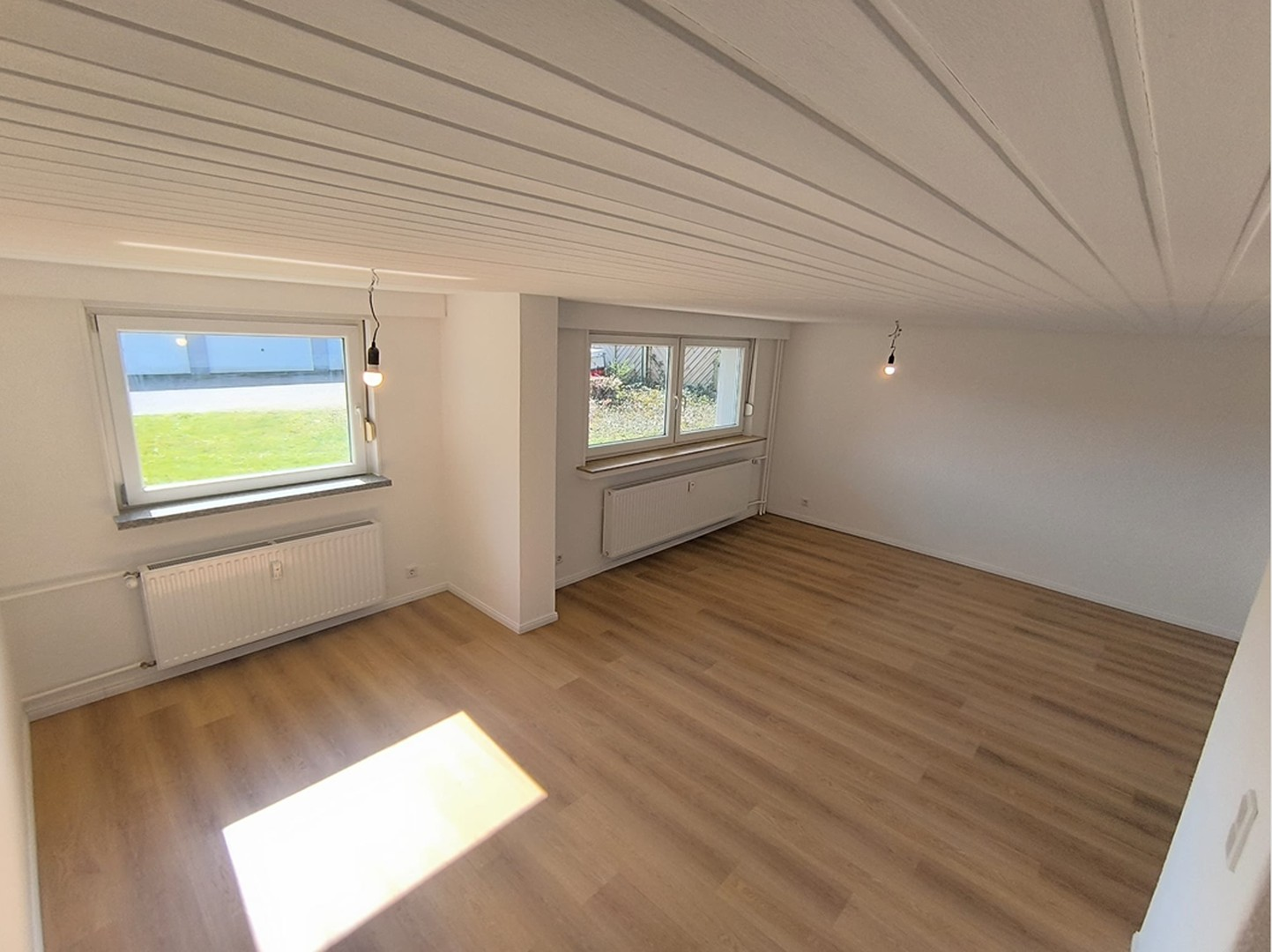 Wohn- und Schlafzimmer 