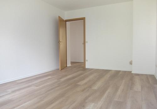 Wohnzimmer_Blick zur Tür