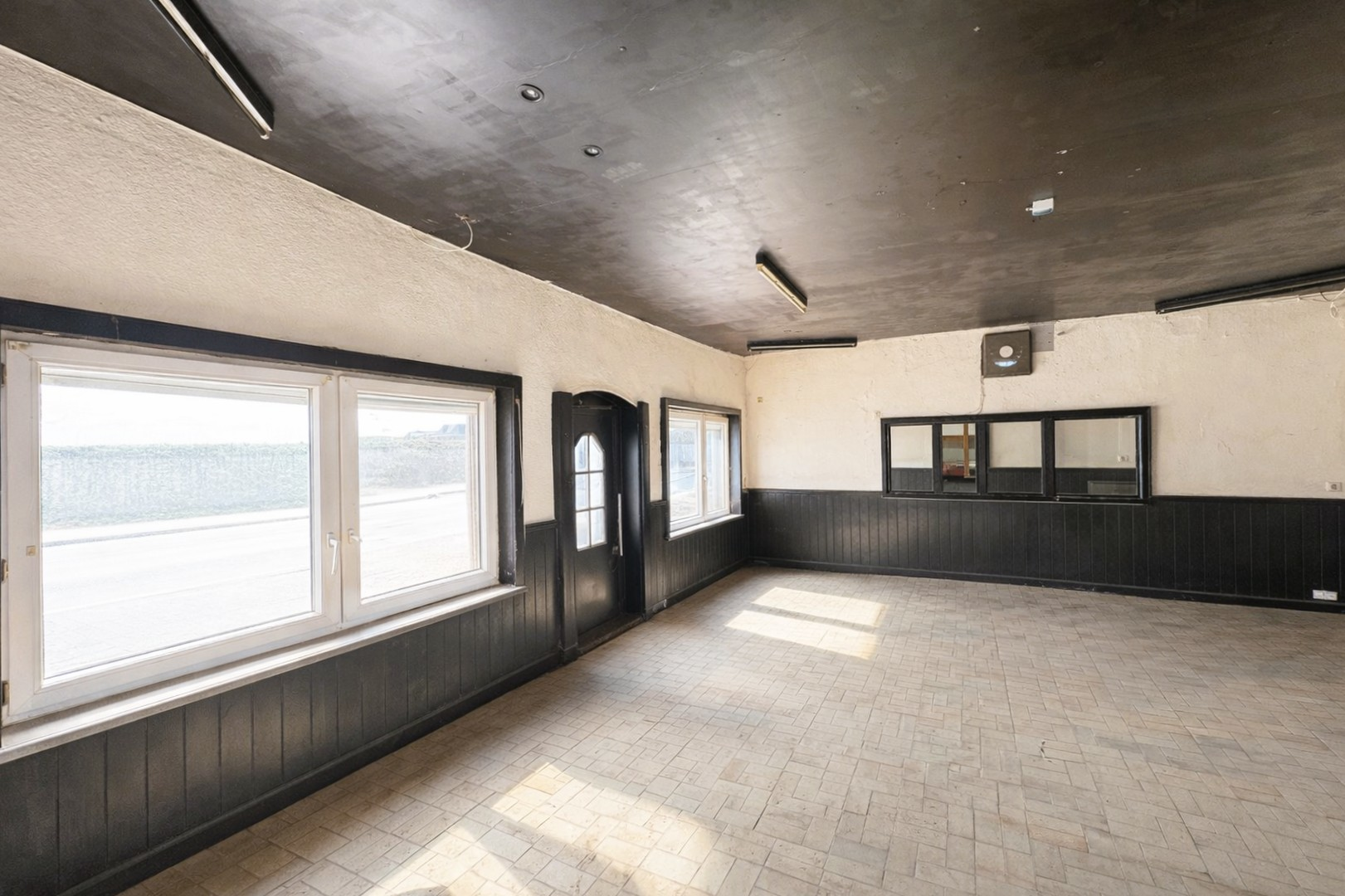 ehemaliger Gastraum EG