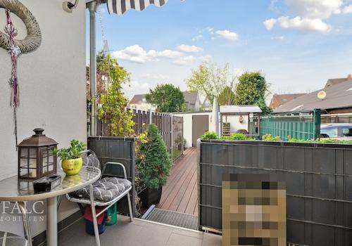 Balkon mit Sonnenplateu