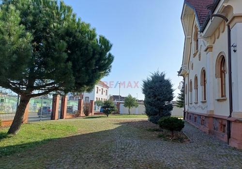 gepflegtes Grundstück