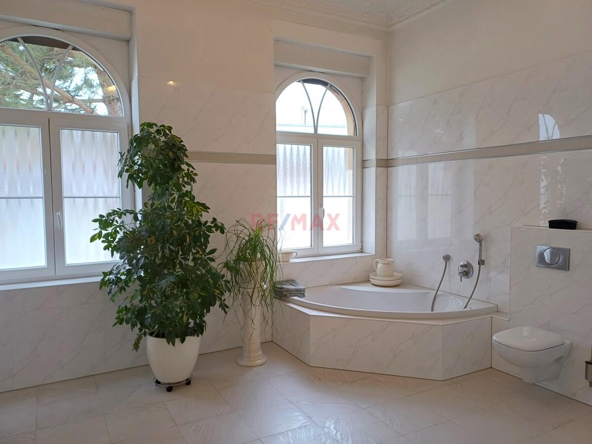 luxuriöses Badezimmer