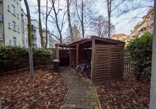 Innenhof Fahrradstellplatz