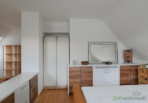 Rollschrank und Kommoden