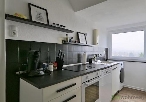 Einbauküche und Waschmaschine