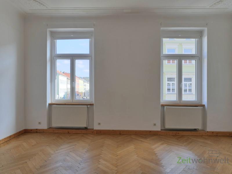 zwei Schlafzimmerfenster