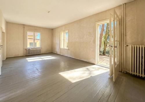 Wohnzimmer mit Terrassenausgang