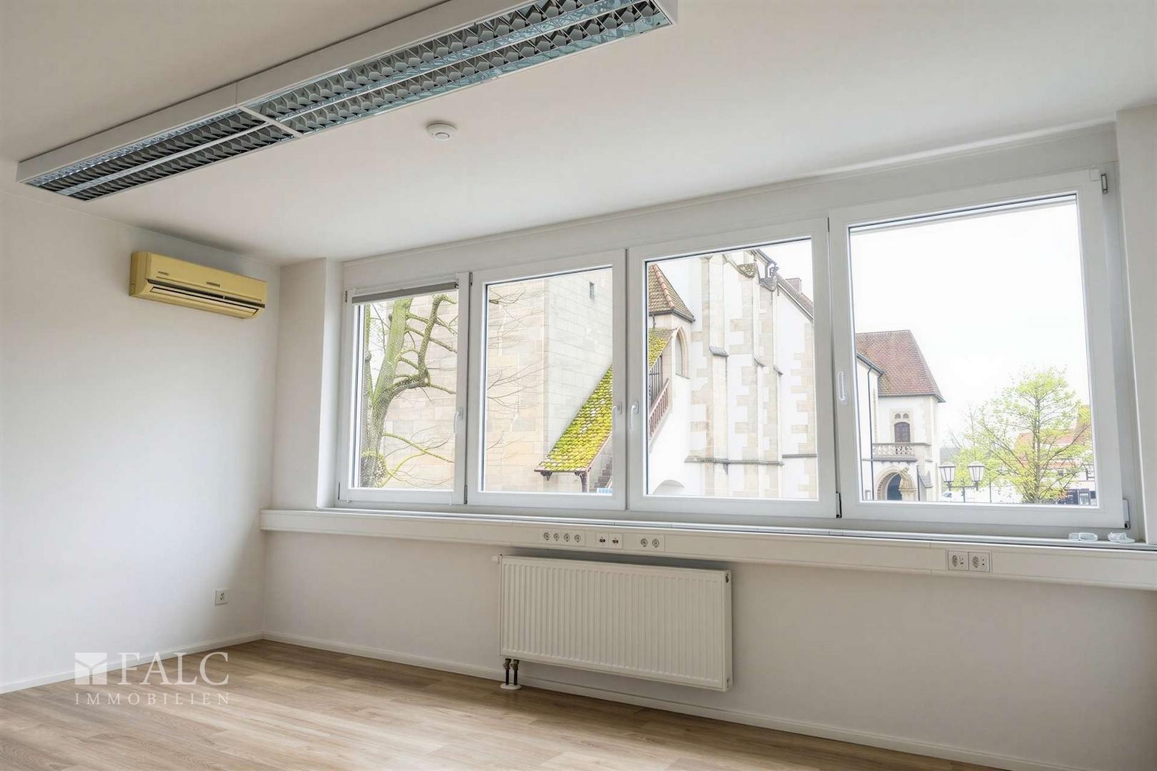 Wohnzimmer 3 - (KI bearbeitet)