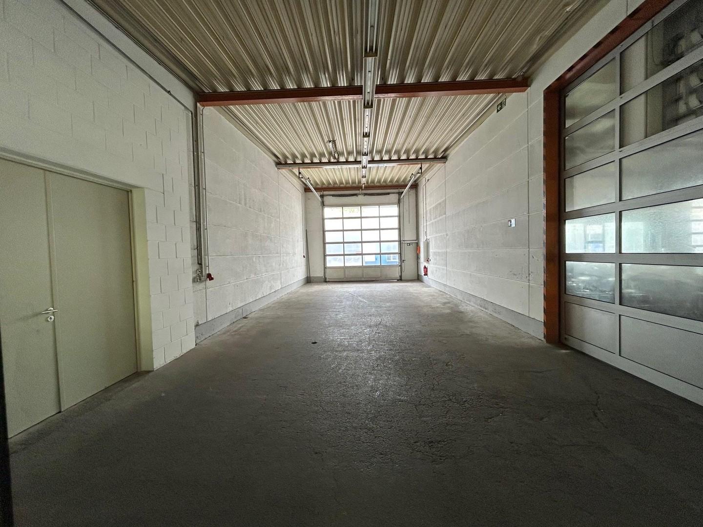 Halle 4, von innen nach außen