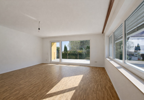 Großer Balkon nach Süd-West