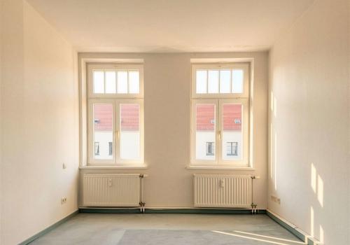 großzügiges Schlafzimmer