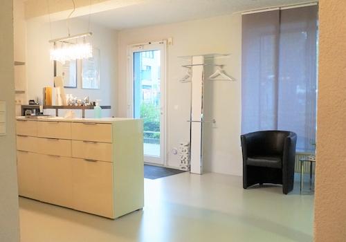 Eingangsbereich mit Anmeldung