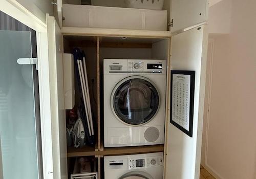 Wasch und Trockenschrank