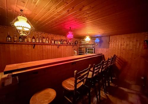 56 Bar im Keller