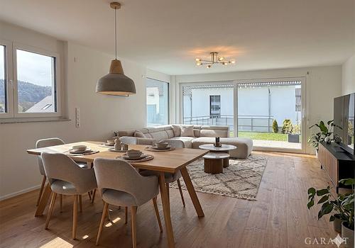 KI - Wohn- und Essbereich