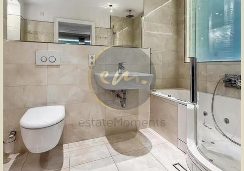 Bad (Nachbarwohnung)