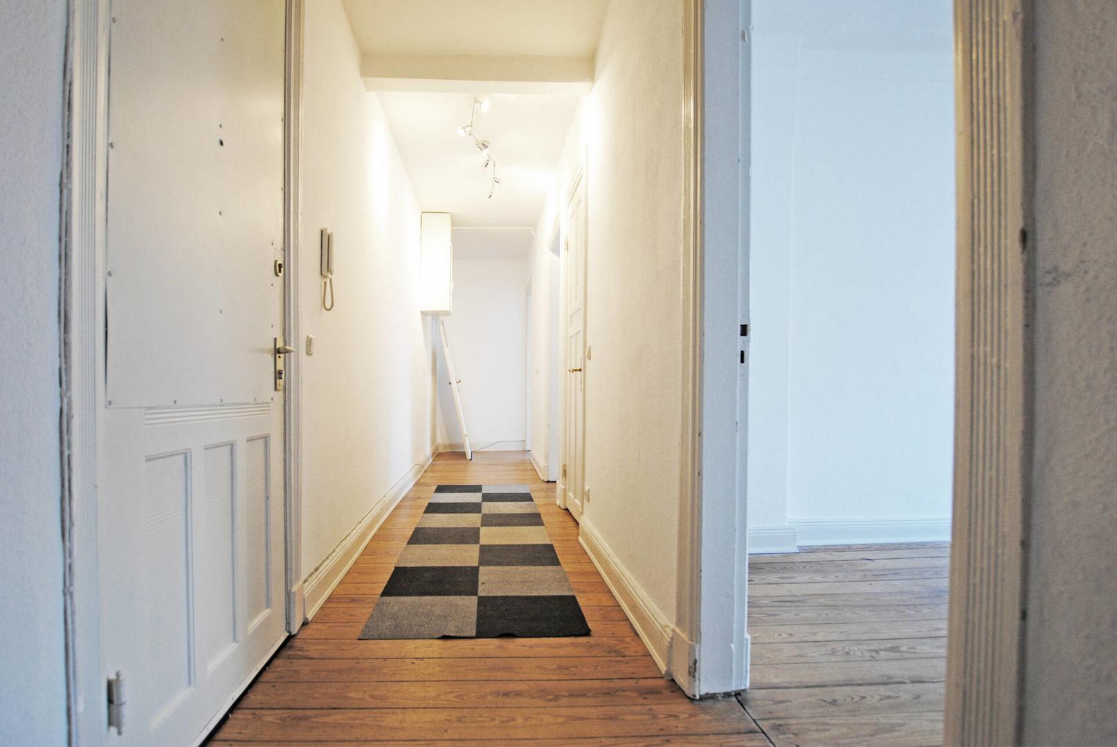 Wohnungseingang und Flur