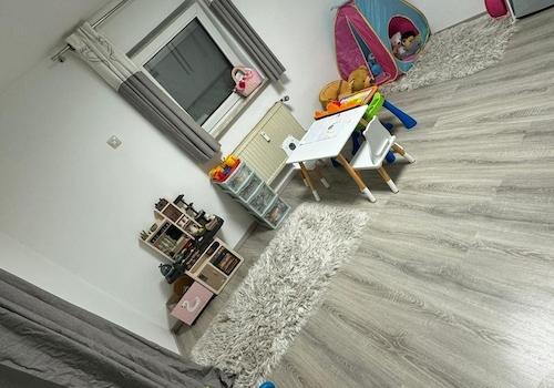 WG 2 OG Schlaf-/Kinderzimmer