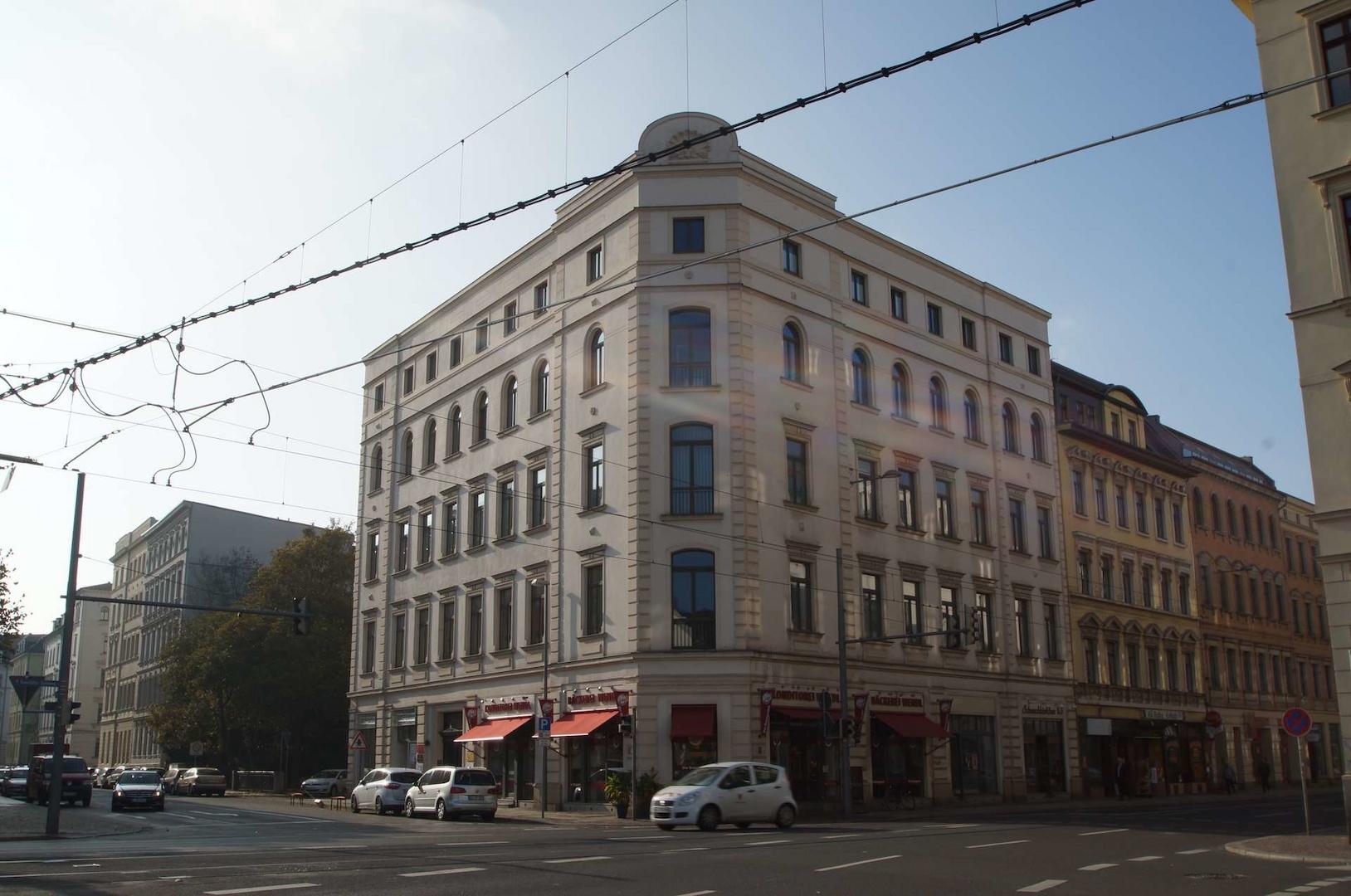 Fassade Jahnallee-Thomasusstraße