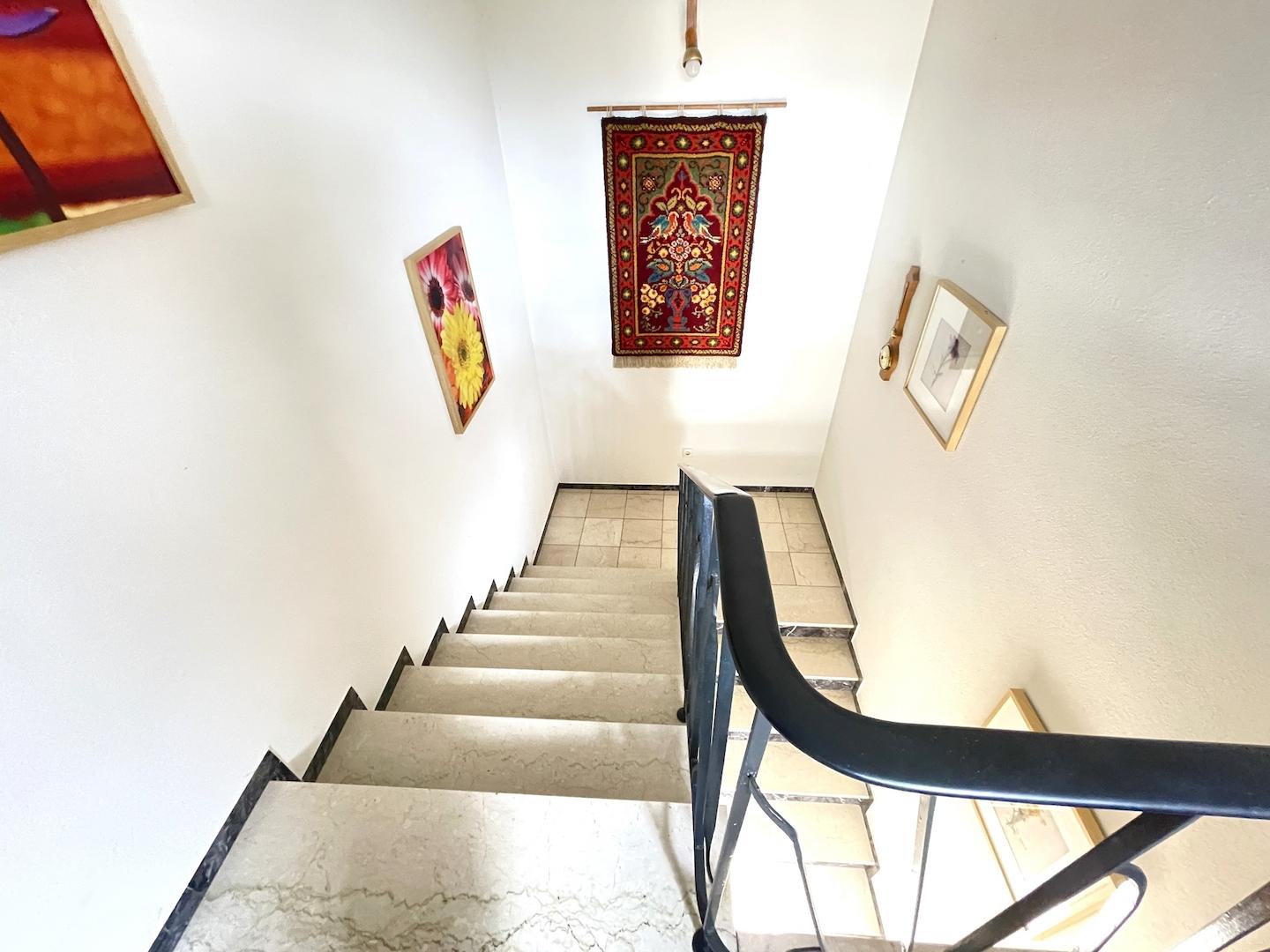 Treppe vom EG ins UG