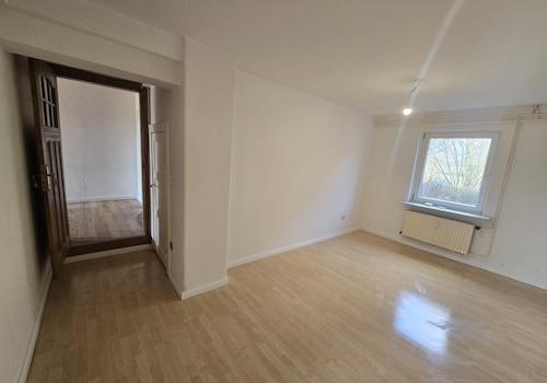 Durchganzs-/Ankleidezimmer