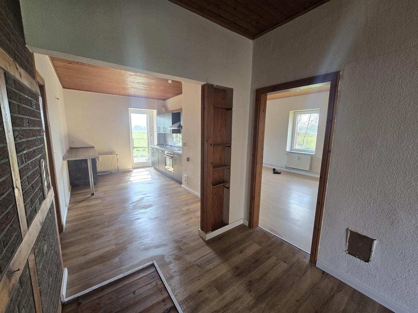 Flur mit Kriechkellerzugang