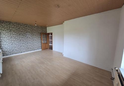 Wohnzimmer_Blick zur Tür