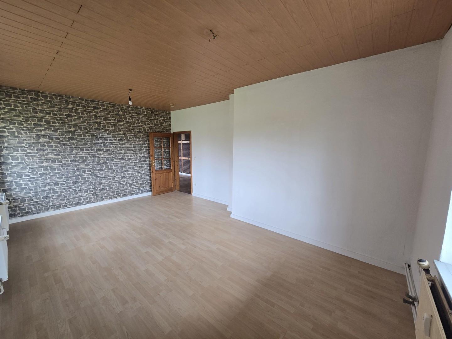 Wohnzimmer_Blick zur Tür