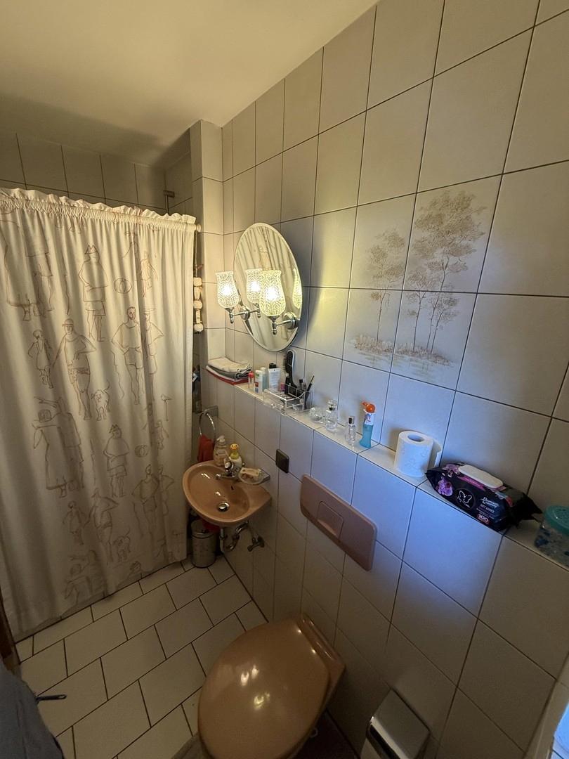 Gästetoilette mit Dusche