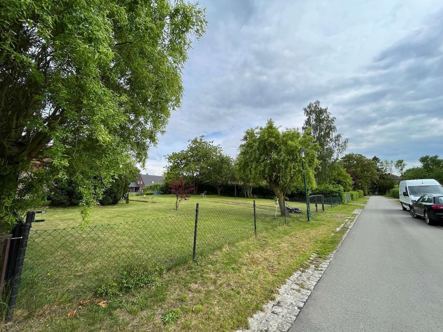 Ansicht mit Zufahrtsstraße