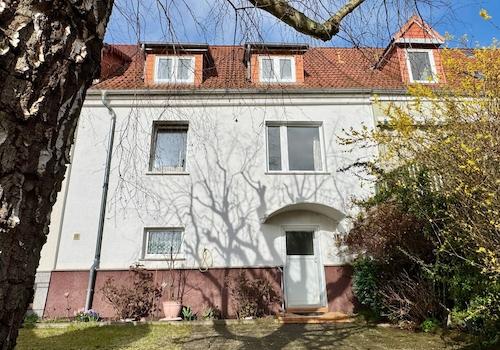 Hausansicht von hinten