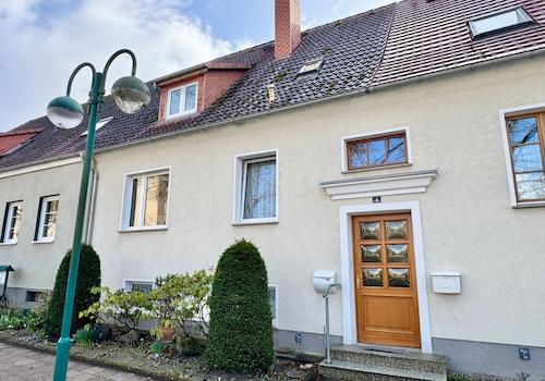 Hausansicht Straßenseite