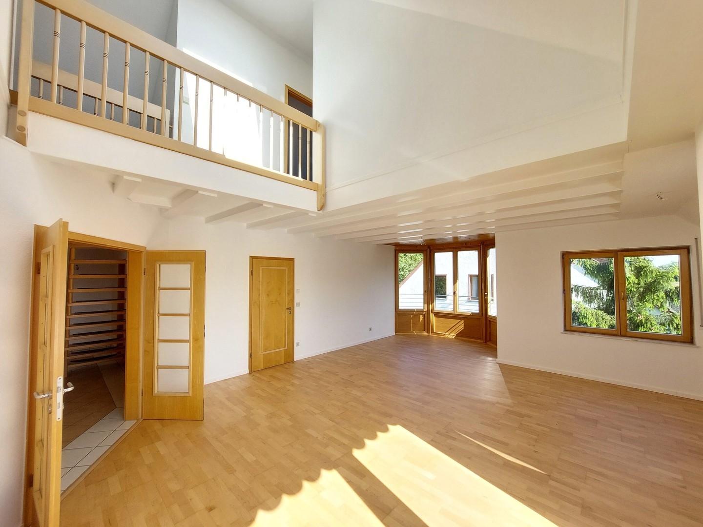 Wohnzimmer mit Erker, Galerie