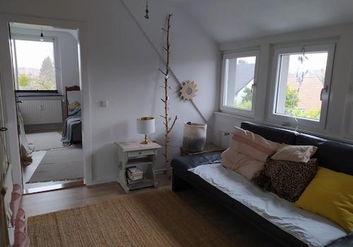 Vorn rechts eingerichtet