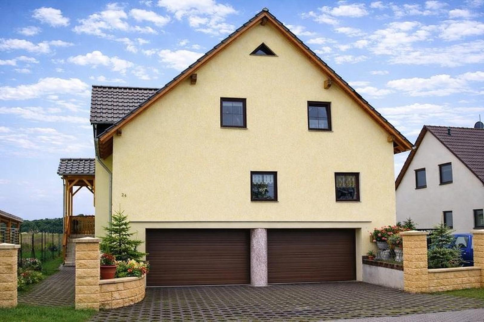 Haus mit Einfahrt TG