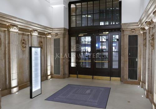 repräsentativer Eingang