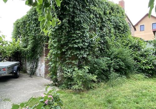 Carport, ehemaliges Backhaus