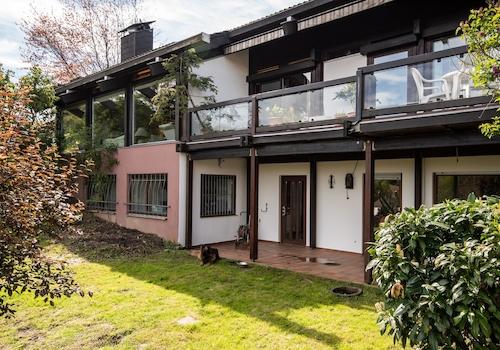 Hausansicht Gartenbereich