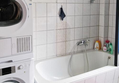 Badezimmer mit Wanne