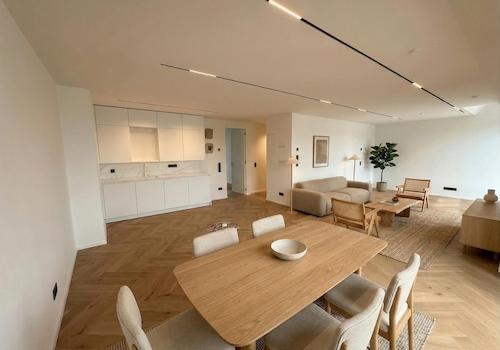 Wohn- und Essbereich *AI