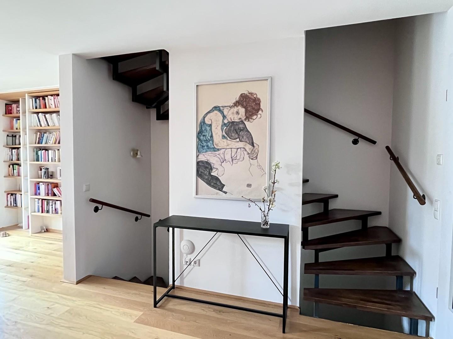 Großzügiges Treppenhaus