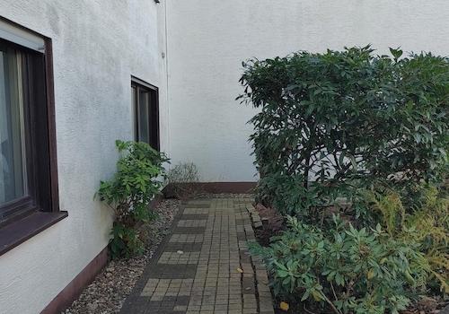 Vorgarten bei Einliegerwohnung