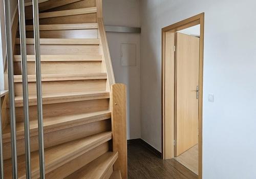 Treppe vom EG ins DG