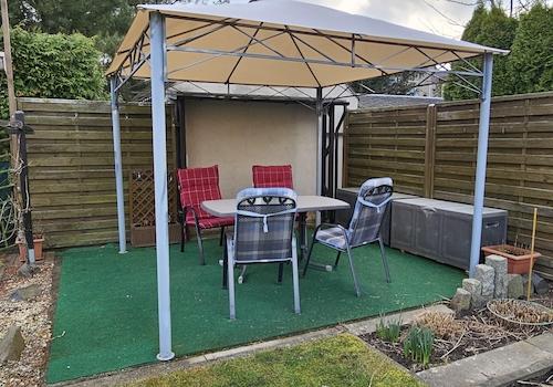 Sitzbereich mit Pavillon
