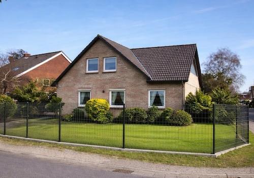 Hausansicht ohne Sichtschutz