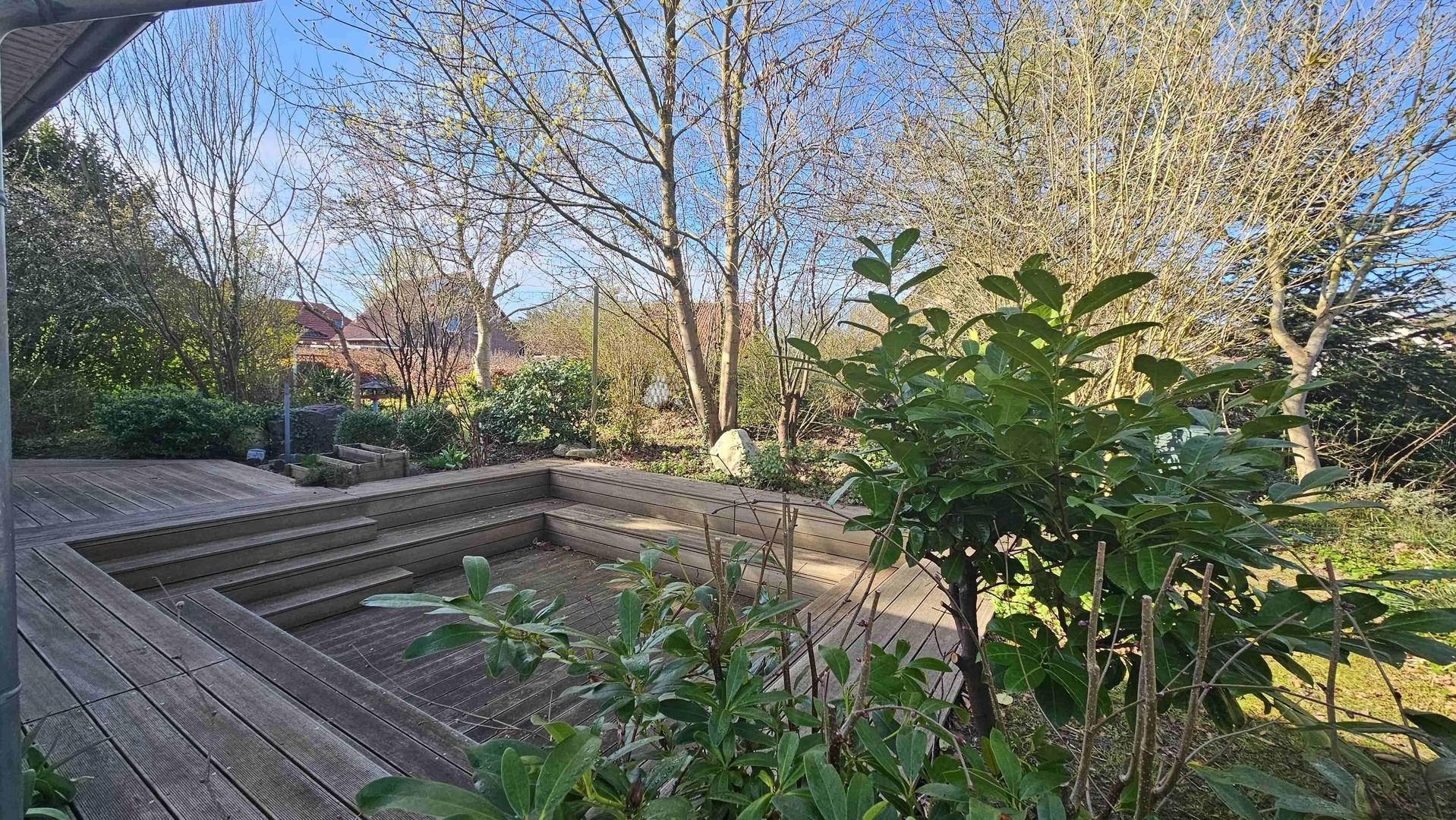 gemütliche Tiefterrasse