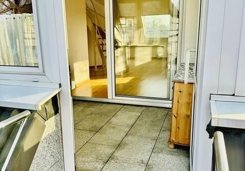 Eingang über Kaltwintergarten