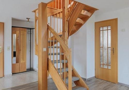 Innentreppe vor der Küchentüre