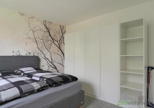 großer Schlafzimmerschrank