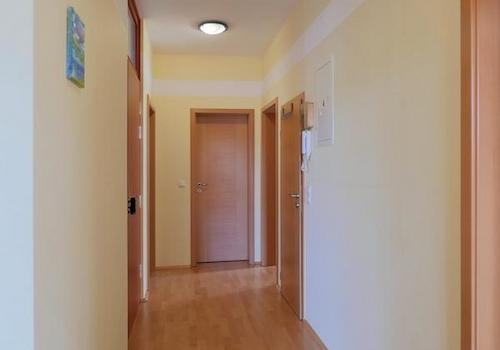 Flurblick zu den Schlafzimmern